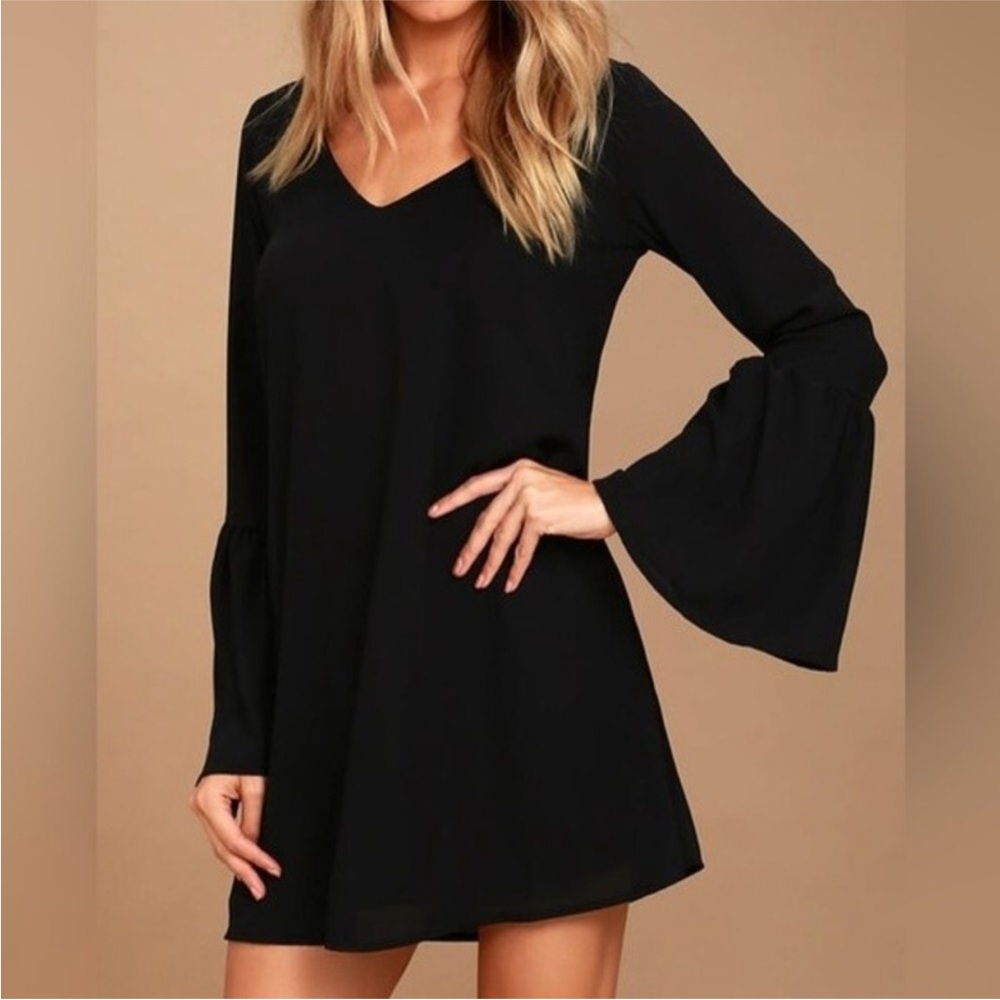 Lulu’s Solid Black Long Flare Sleeve Dress Size Small